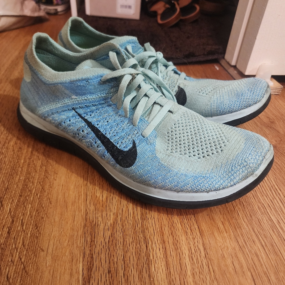 Nike WOMENS Blue Running Shoes 10.5